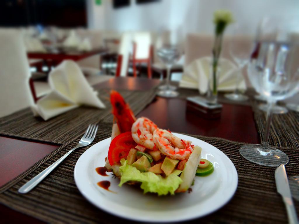 Casben Hotel Loja Ngoại thất bức ảnh