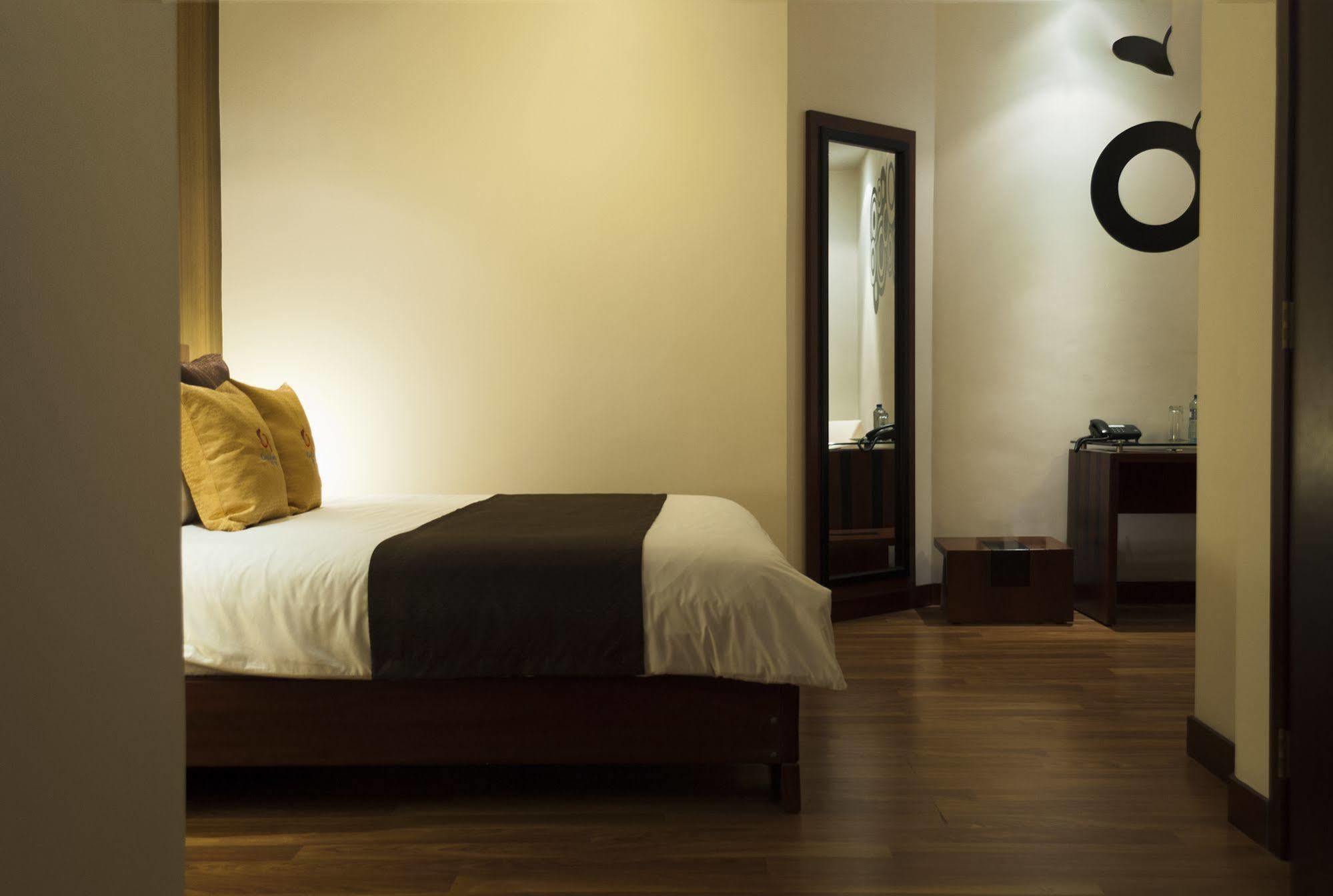 Casben Hotel Loja Ngoại thất bức ảnh