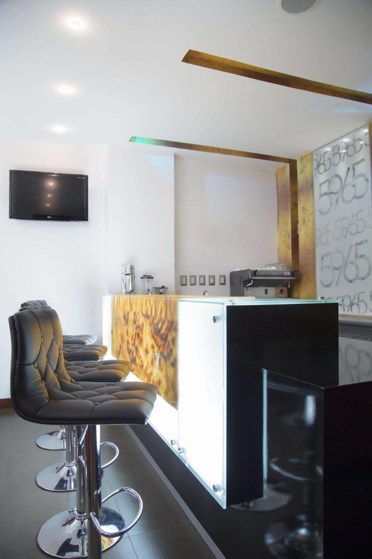 Casben Hotel Loja Ngoại thất bức ảnh